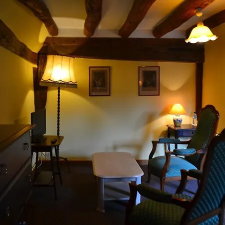 Les Trois Cheminees D'hotes
