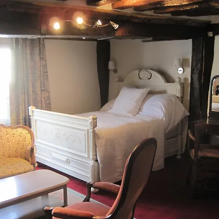 Les Trois Cheminees D'hotes Livarot-Pays-d'Auge