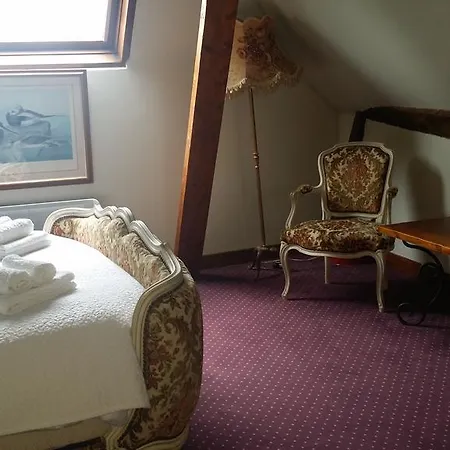 Frühstückspension Les Trois Cheminees D'hotes 3*