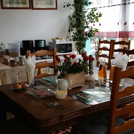 Les Trois Cheminees D'hotes 3* Livarot-Pays-d'Auge